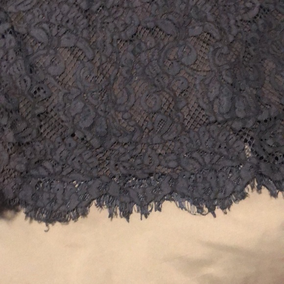 Banana Republic size 6 blue lace skirt - Picture 2 of 5